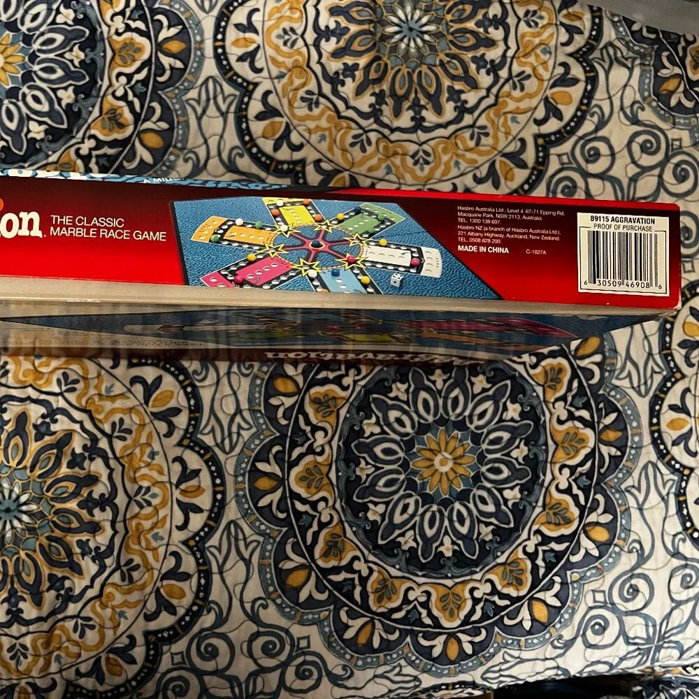 Hasbro Gaming Retro Series Aggravation board game. Marbles Dice‎ race home.